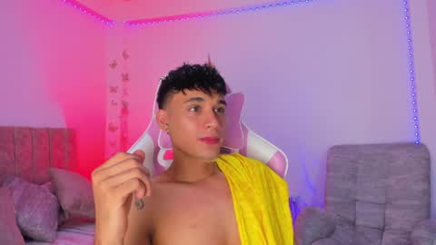 AXEL online show from May 5, 2:29 am