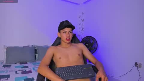 AXEL online show from October 26, 12:28 pm