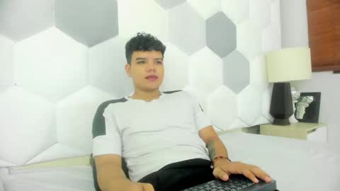 Axel Forte online show from March 31, 1:33 pm