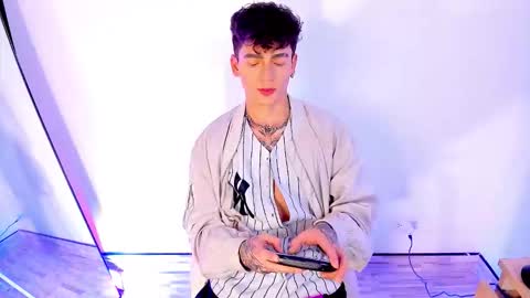 Axel online show from January 12, 1:34 am