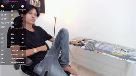 Axel online show from February 17, 11:34 am