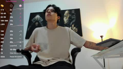 Axel online show from February 25, 10:59 am