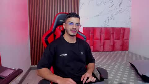 Axel  online show from December 29, 8:48 pm