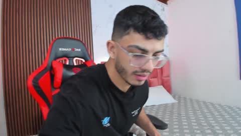 Axel  online show from December 24, 9:22 pm