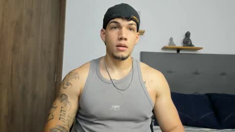 INDEPENDENT MODEL  online show from September 25, 3:24 am