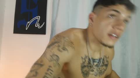 INDEPENDENT MODEL  online show from February 3, 12:25 am