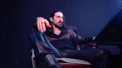 AxelColton online show from October 16, 10:04 am