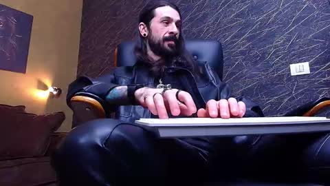 AxelColton online show from January 19, 10:25 am