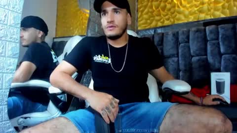 Axell Cross2 online show from March 1, 11:47 pm