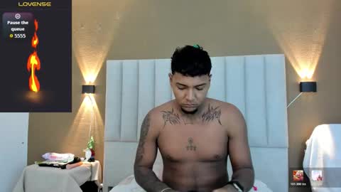 Axell online show from March 21, 11:15 am