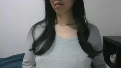 axue online show from February 28, 10:17 pm