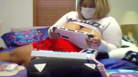 KittiRoseBell online show from August 7, 4:49 pm