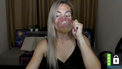 Jully online show from September 24, 5:41 pm