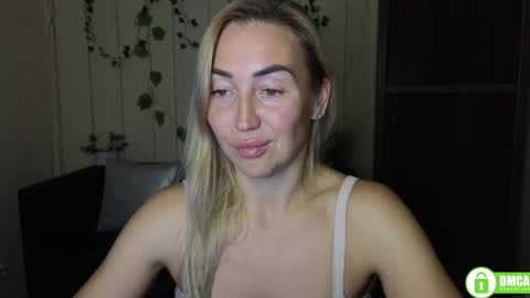 Jully online show from October 12, 5:59 pm