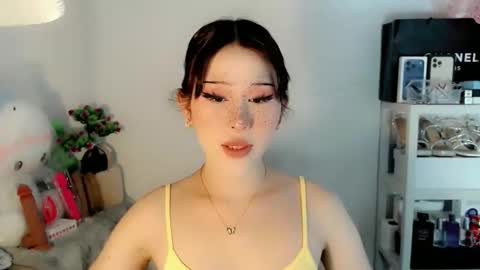 AYAHOSHILOVESYOU online show from March 14, 4:05 am