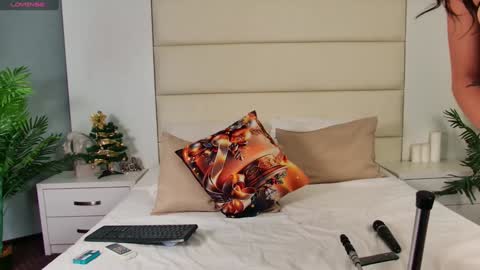 Aylin online show from December 20, 9:32 am
