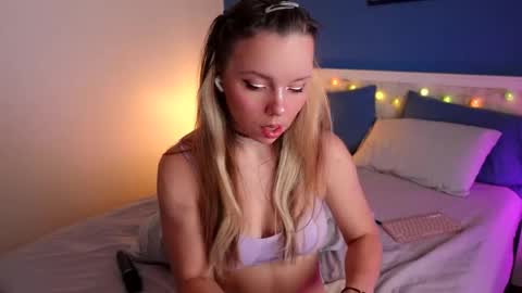 Ayra Lust online show from April 17, 3:47 pm