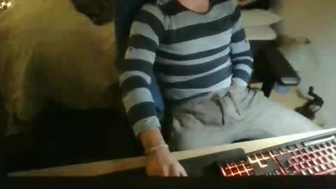 azdert online show from February 9, 10:45 pm