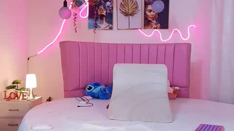 PRINCESS AZUL. online show from May 14, 12:20 am