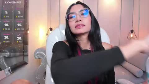 Azura online show from September 8, 7:24 pm