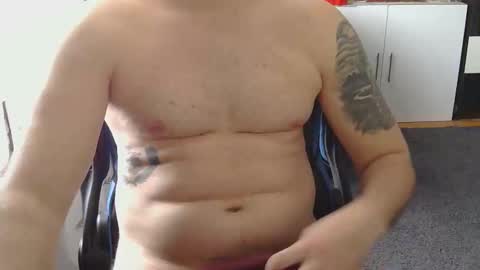 b0yplayb0y online show from April 18, 10:17 am