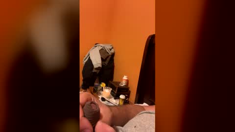 b945061 online show from March 28, 12:12 am