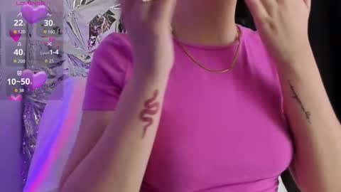 Queen B online show from March 22, 6:12 pm