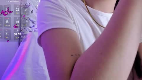 Queen B online show from March 26, 6:24 pm