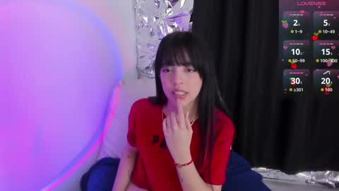 Queen B online show from October 17, 6:34 pm