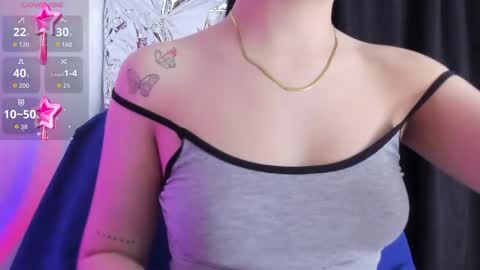 Queen B online show from April 4, 5:20 pm