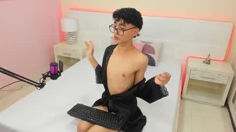 Ander online show from February 16, 10:43 pm