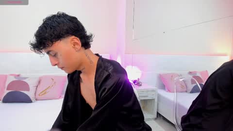 Ander online show from March 8, 7:42 pm