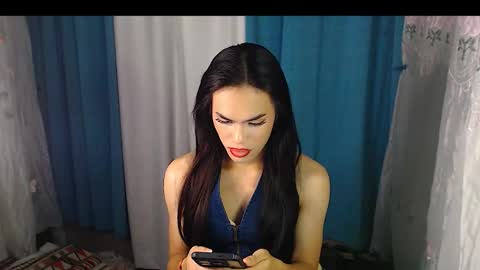 Nathalia online show from November 19, 5:34 pm