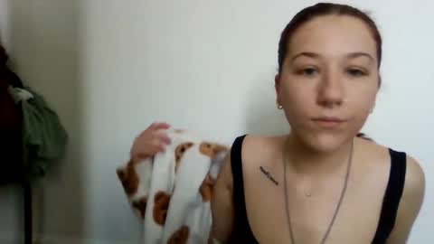 baby_girls2224 online show from January 8, 12:44 pm