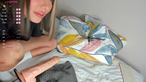 JULY online show from December 12, 3:48 pm