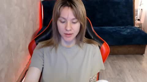 baby_kitte online show from June 9, 3:28 am