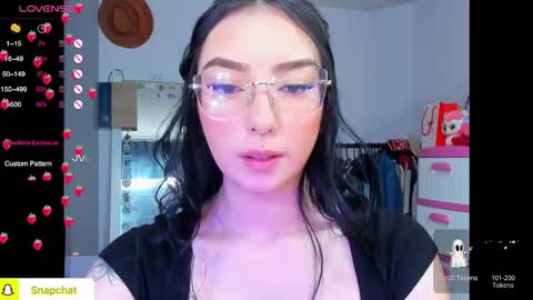 lily online show from October 24, 11:33 am