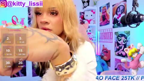 baby_lissi online show from April 25, 7:32 am