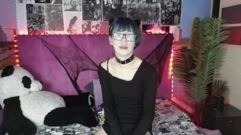 Luna online show from December 3, 1:27 pm