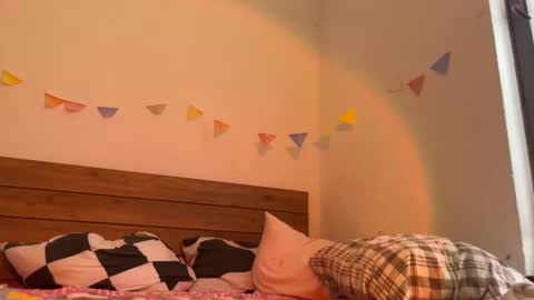 mei online show from March 3, 5:20 am