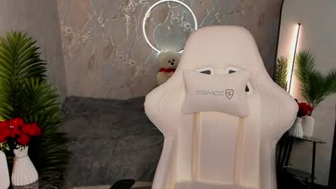 Sophia online show from June 10, 1:49 am