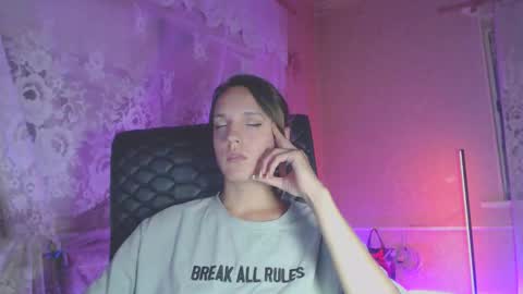 Sonya online show from September 17, 6:44 pm