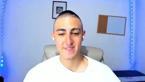 Babyted273 online show from April 18, 9:26 pm