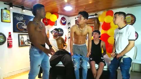 Snapshot of backyardigans chatting on January 28, 6:39 pm backyardigans online show from January 28, 6:39 pm