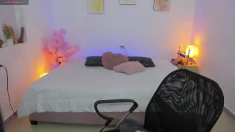 bad_boy__777 online show from June 8, 8:54 pm