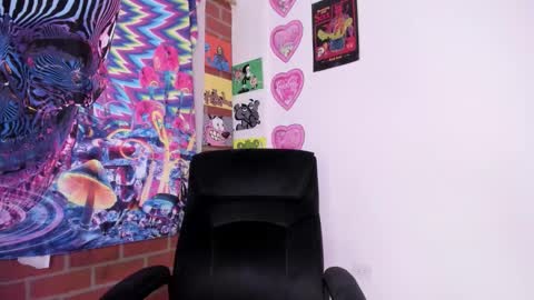 Bratty Lanita - independent online show from February 1, 8:28 pm