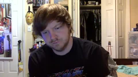 Snapshot of badboyboogie78 chatting on October 9, 8:09 am Hylian97 online show from October 9, 8:09 am