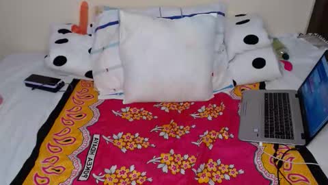 Snapshot of baddie_caramell chatting on October 14, 10:35 pm baddie_caramell online show from October 14, 10:35 pm