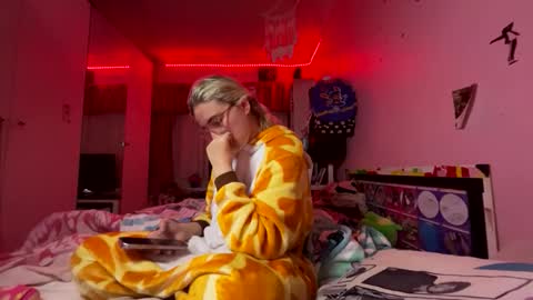 baddieprettypussy online show from May 31, 11:31 am