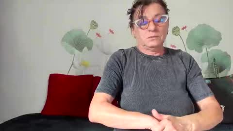 Gina online show from October 21, 10:53 am